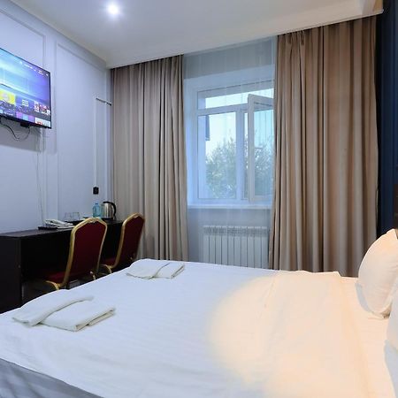 Hotel Vivaldis Almaty Eksteriør bilde