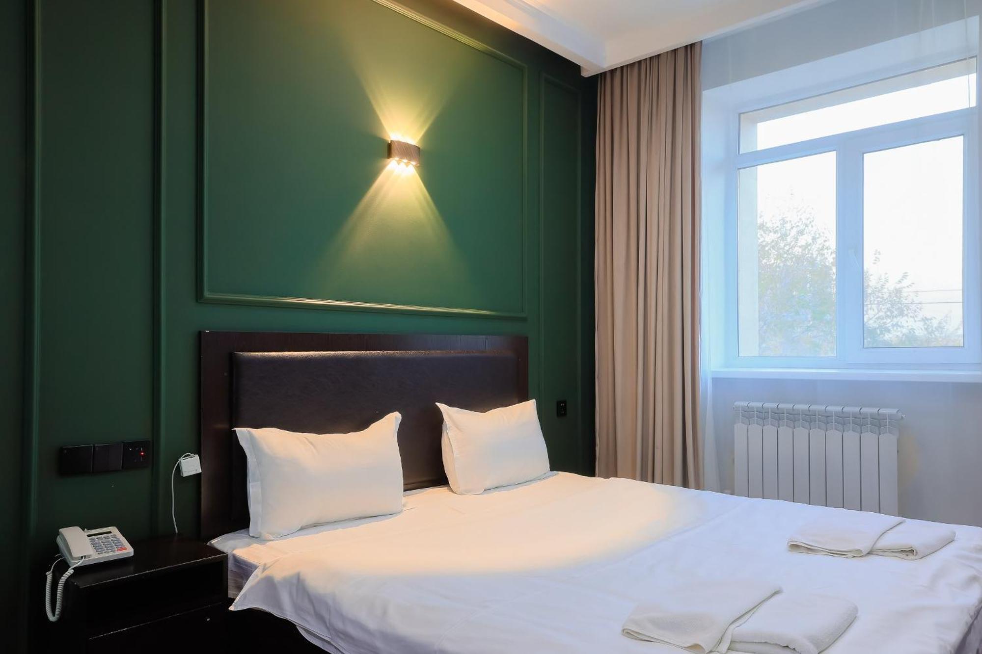 Hotel Vivaldis Almaty Eksteriør bilde